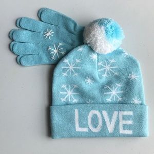 Girl’s Winter 2pc Set Blue Snowflake Hat & Gloves